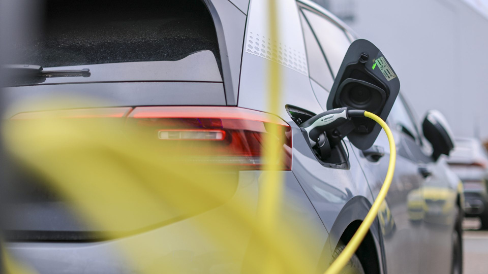 Almanya elektrikli araçlara yeniden teşvik verecek