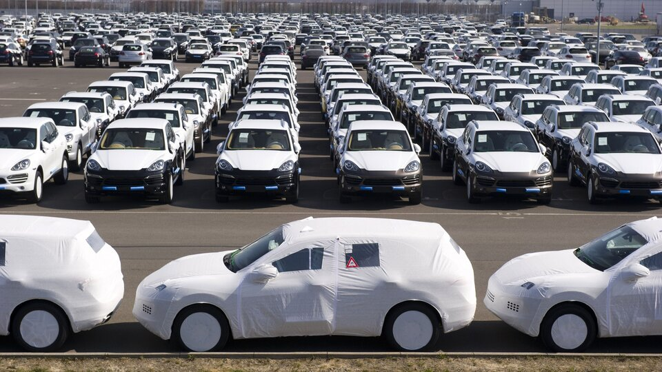 Avrupa'da otomobil satışları ekimde arttı