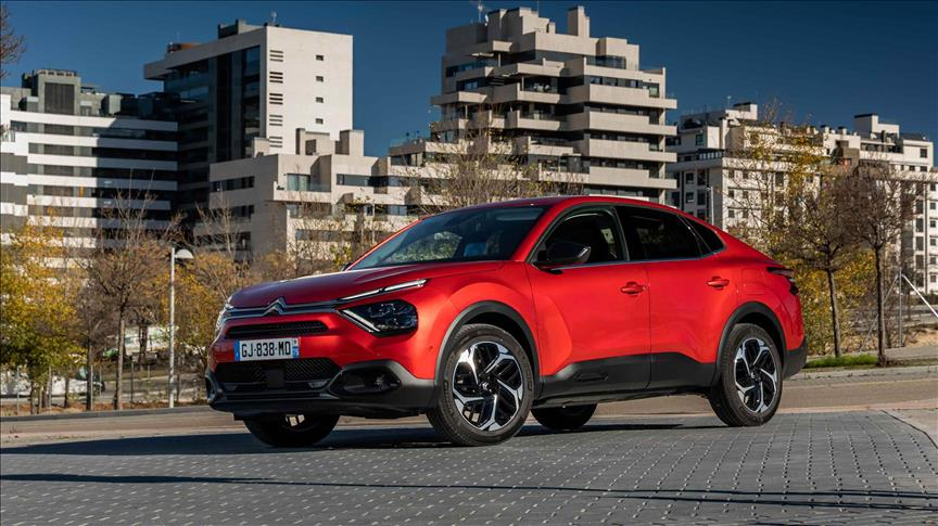 Yeni Citroen C4 X ve e-C4 X Türkiye’de