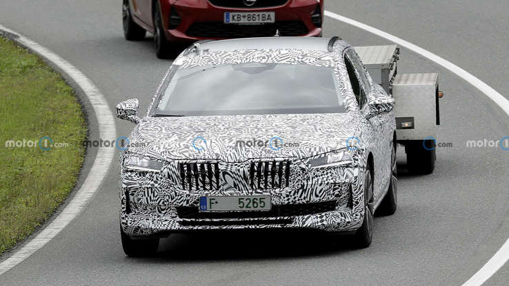 Yeni nesil Skoda Superb ve Kodiaq sonbaharda kapıyı çalacak!