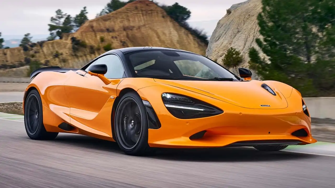 McLaren'in yeni canavarı ile tanışın: 750S!
