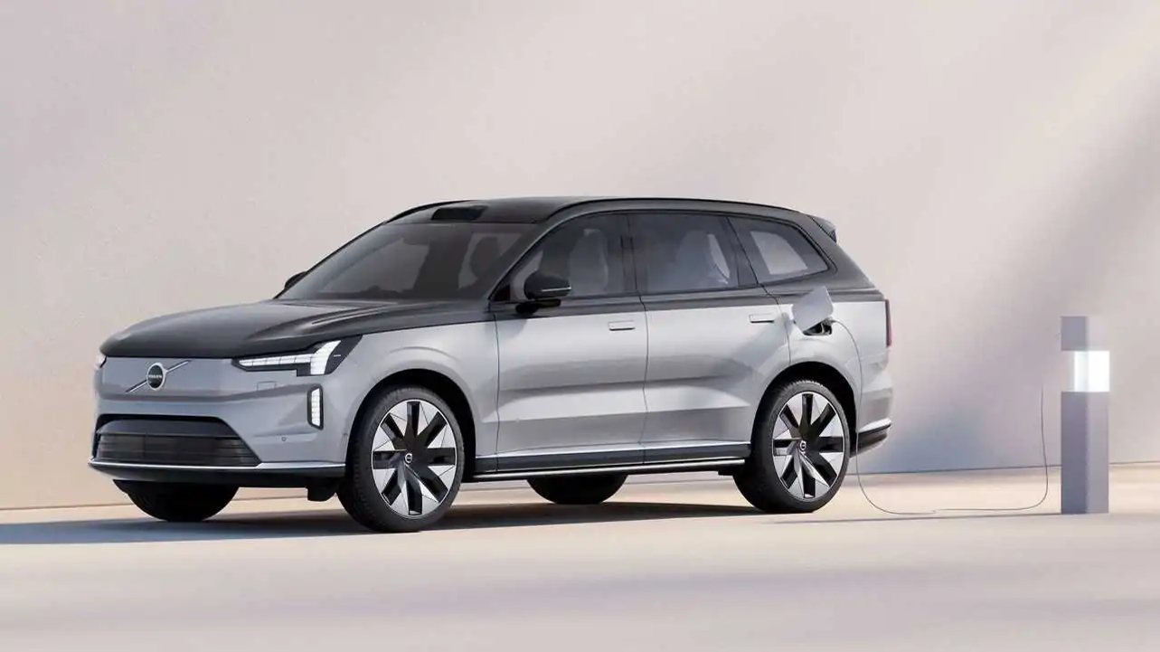 Volvo, yüksek talep nedeniyle EX90 için geçici olarak sipariş almayacak!