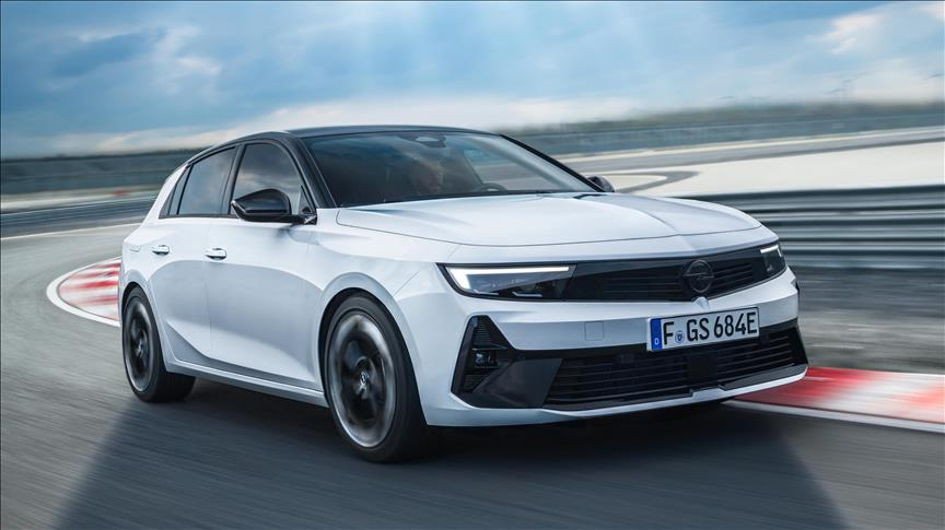 Yeni Opel Astra GSe ve Astra Sports Tourer GSe tanıtıldı