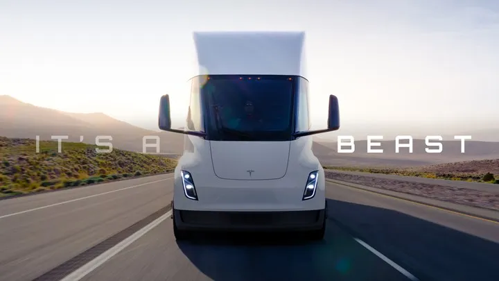 Elektrikli tır Tesla Semi’nin ilk teslimatı gerçekleşti: Taşımacılıkta yeni dönem başlıyor