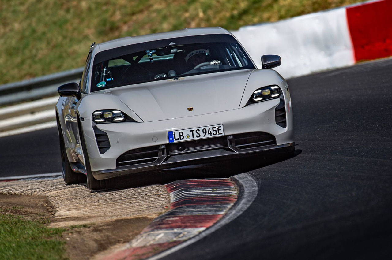 Nürburgring rekoru yeniden Porsche Taycan’da