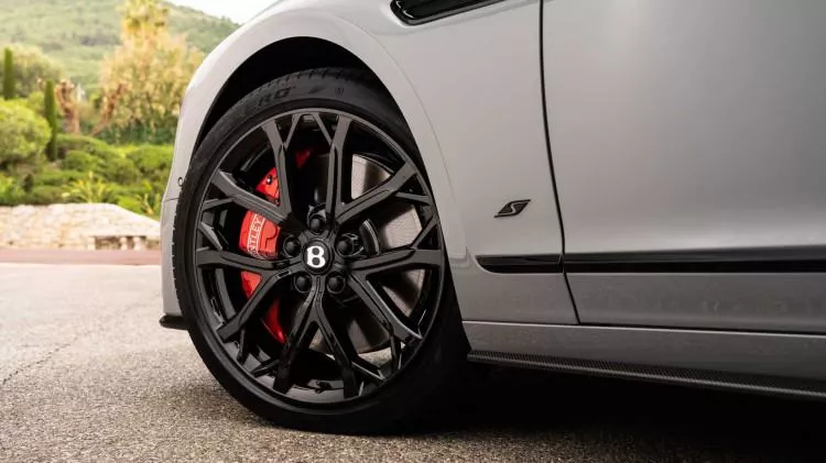 Bentley Flying Spur S görücüye çıktı
