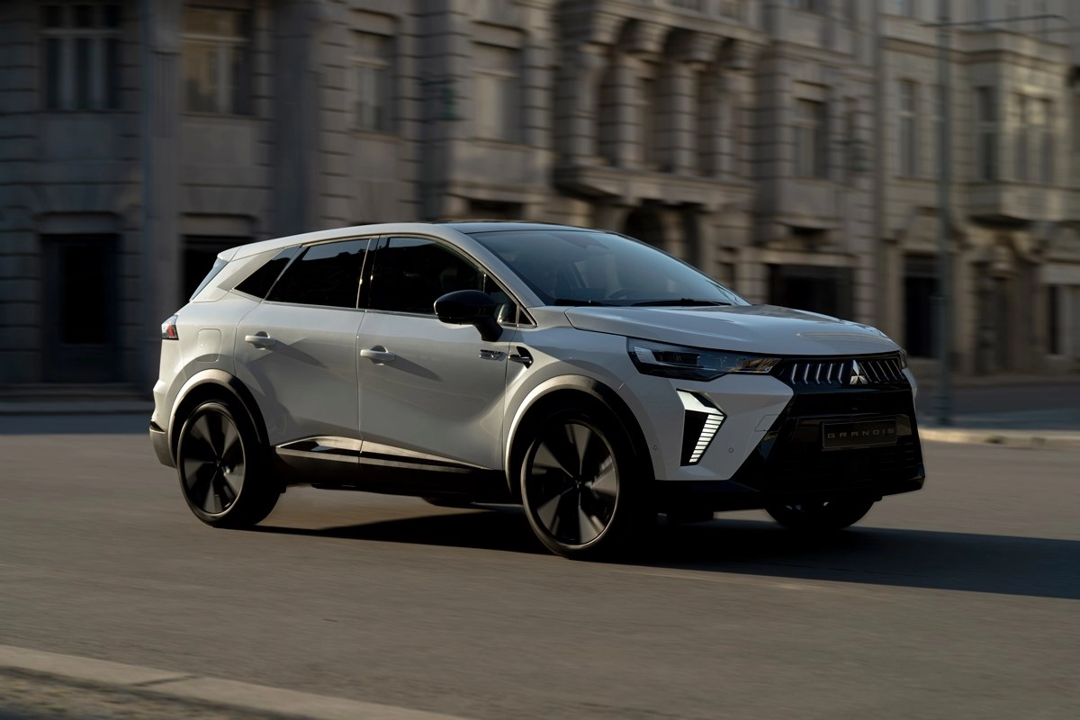Yeni Mitsubishi Grandis tanıtıldı: Renault temelli hibrit SUV