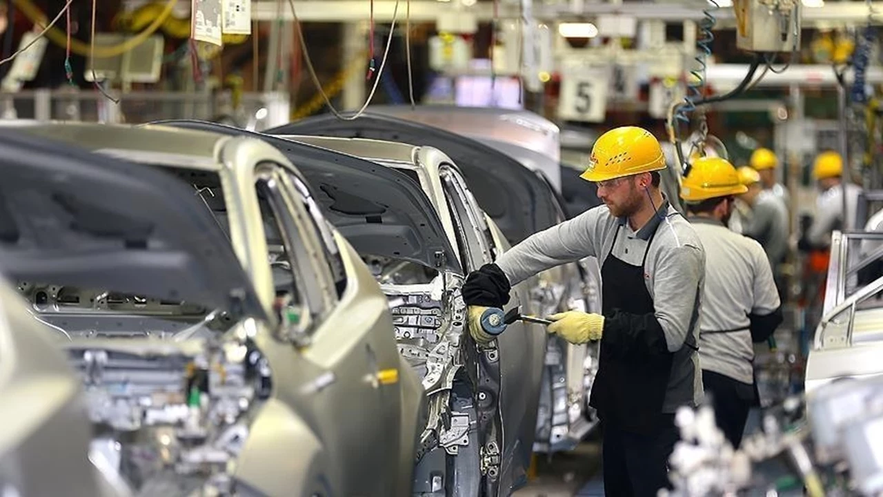 Ağustosta en fazla ihracat otomotivden: 2,7 milyar dolara ulaştı