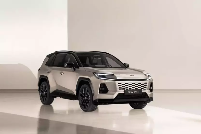 Toyota RAV4'ü yeniledi