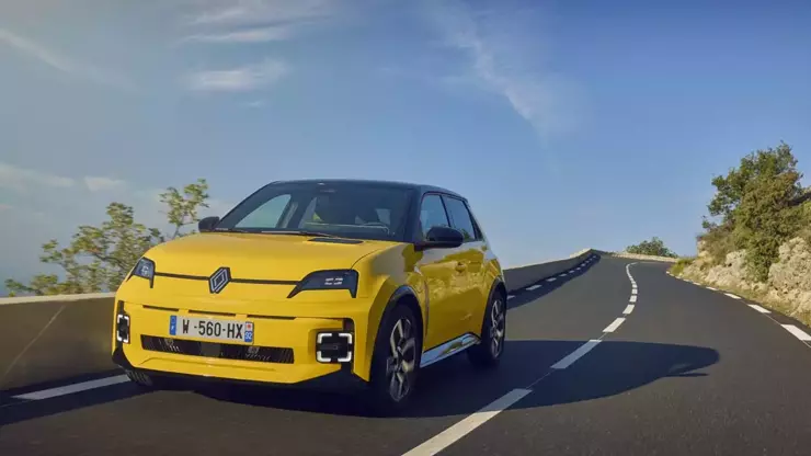Renault 5 E-Tech Elektrikli Türkiye’de Satışta