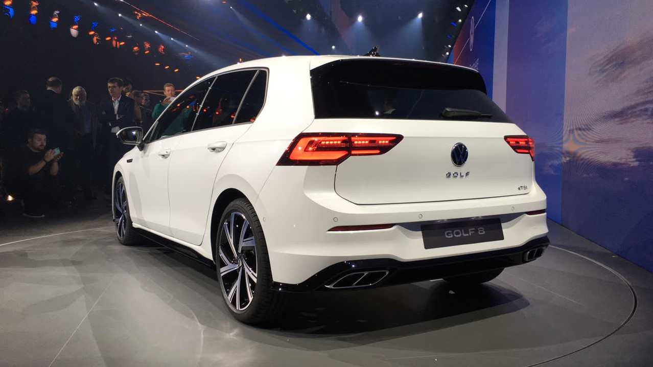 VW Golf merkezi hava yastığı ile daha güvenli olacak!