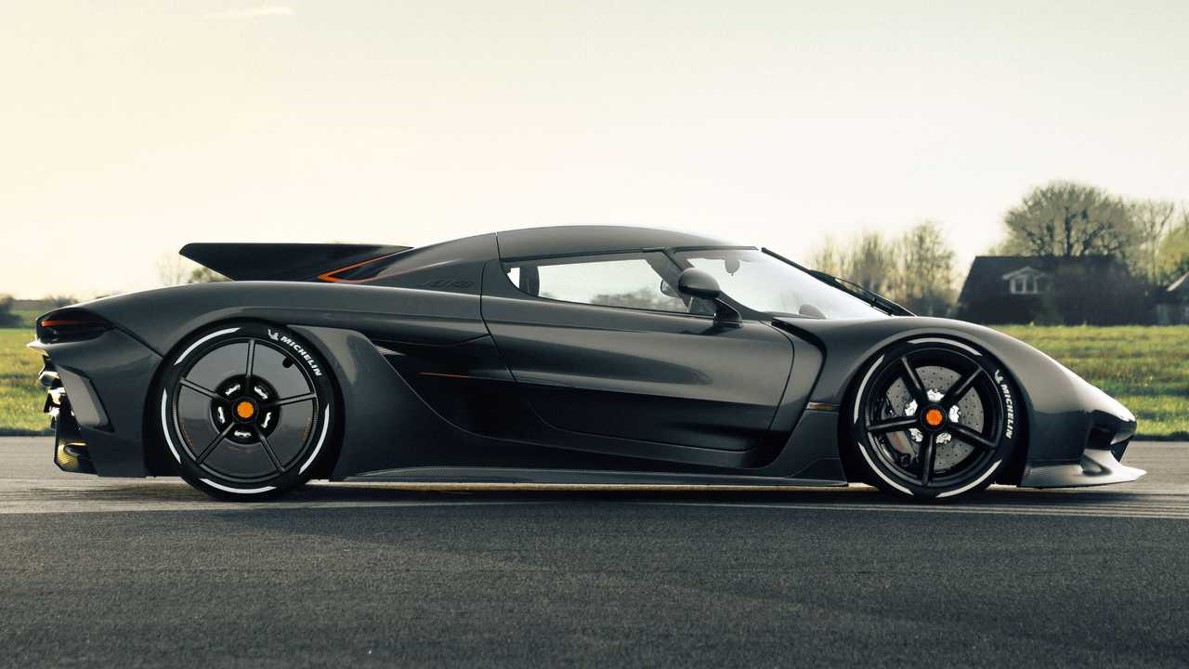 Koenigsegg, saatte 482 kilometre hıza ulaşmak için çabalıyor