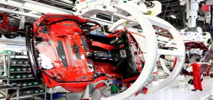 Ferrari tarihinde bir ilk! Bu yıl satışa çıkıyor