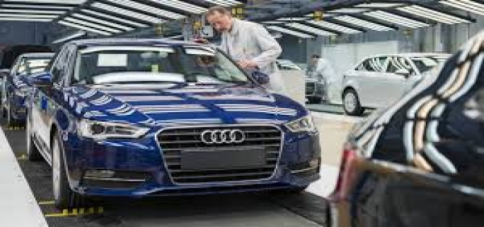 Audi A3 Sportback'e Altın Direksiyon