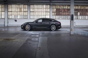 Yeni Panamera Aralık'ta Türkiye'de olacak