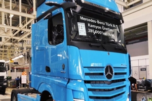 Aksaray'da 285 bininci kamyon bantlardan indi