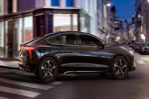 Taksiciye özel elektrikli araç geliştirdi