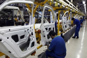 Otomotiv üretimi yüzde 2 azaldı.