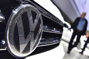 Volkswagen "egzoz manipülasyonu"nda tüketicilere kulak verdi