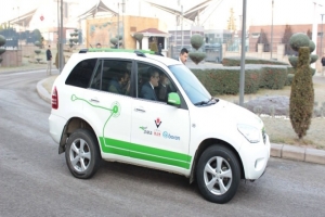 Bakan Dönmez, hidrojen yakıtlı otomobili test etti