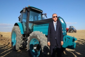Elektrikli traktör yıllık 133 bin lira yakıt tasarrufu sağlayacak