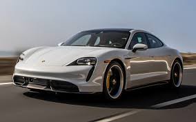 Elektrikli Porsche Taycan'dan rekor satış
