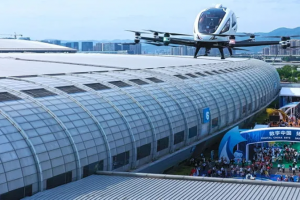 Çin'de sürücüsüz drone taksi 2 yolcusuyla uçtu
