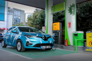 "Elektrikli otomobile geçişte 2023 yılı dönüm noktası olacak"