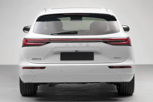 Huawei yeni bir hibrit SUV modeli üzerinde çalışıyor
