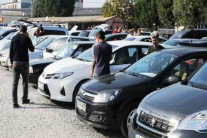 Otomobil piyasası iyice karıştı! El ele verdiler fiyatlar 40 bin TL birden yükseldi