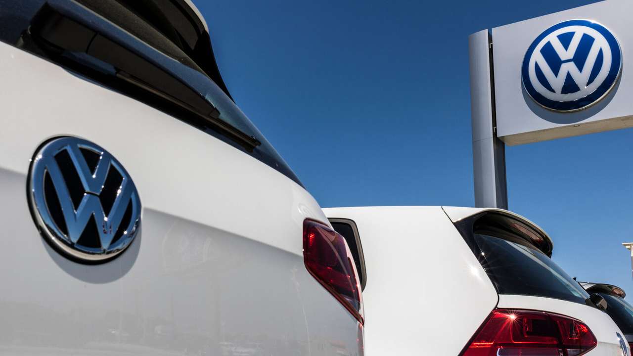 Volkswagen elektrikli araç satışında Tesla'yı geçecek