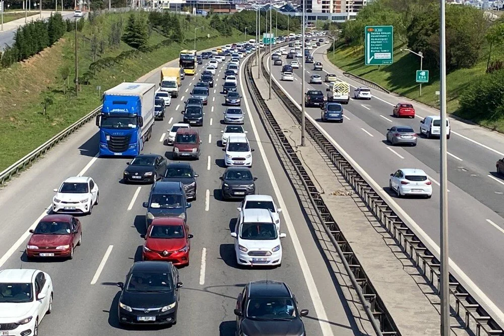 Trafikteki araç sayısı 28 milyonu geçti: Eylülde 198 bin 740 aracın kaydı yapıldı