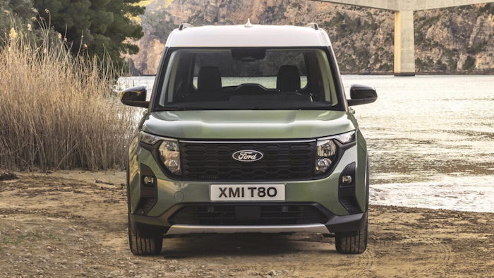Satışa çıkan yeni Ford Courier Türkiye fiyatı belli oldu