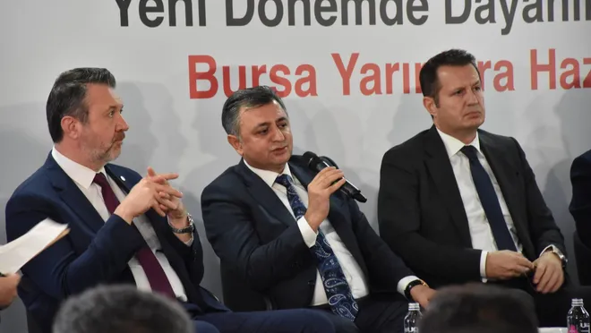 Otomotiv sanayisinin geleceği mercek altına alındı