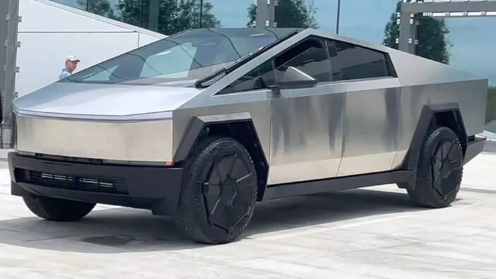 Tarih belli oldu! Tesla Cybertruck seri üretime giriyor