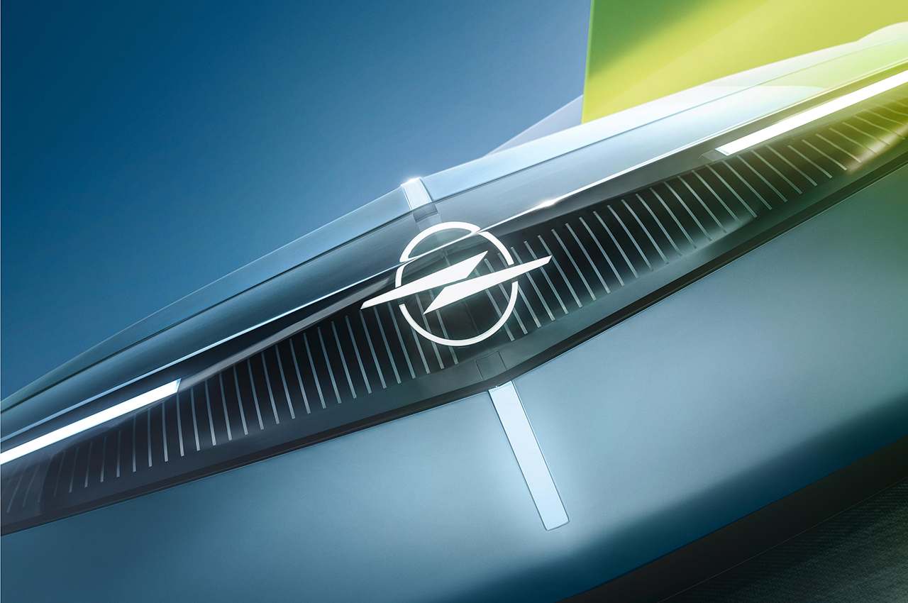 Opel yeni konsept aracı Experimental’e ilk bakış!