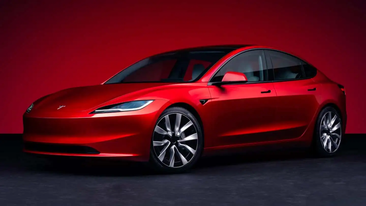 Tesla, tam otonom sürüşü "1 aylığına" herkese sunacak