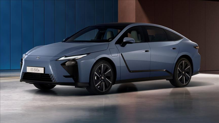 Lexus, ES Sedan modelinin Avrupa prömiyerini gerçekleştirdi