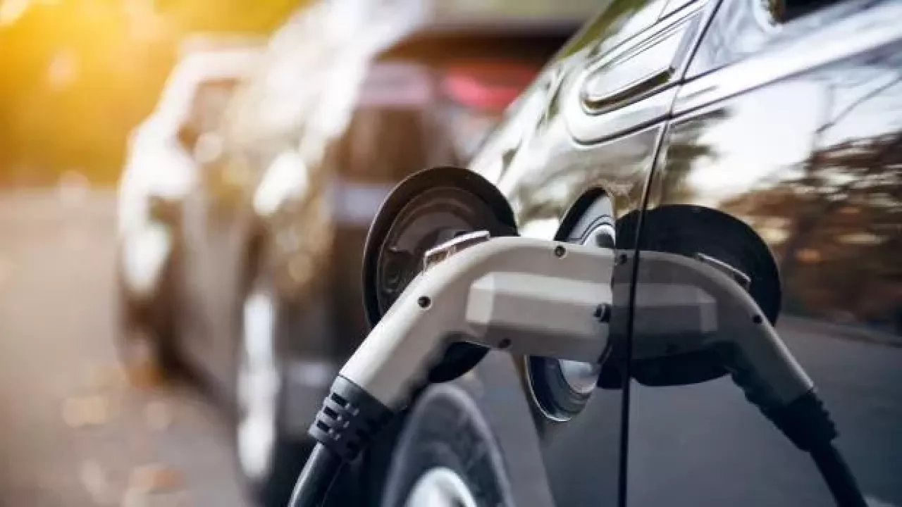 Otomotivde elektrikli araçların ayak sesleri yükseliyor