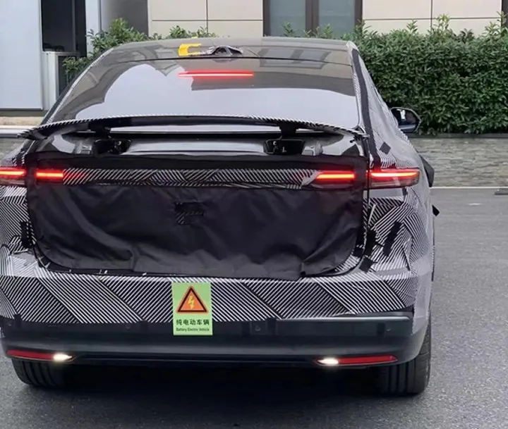 Çinli elektrikli otomobil üreticisi Nio, yeni modeliyle ilgili bir ipucu paylaştı