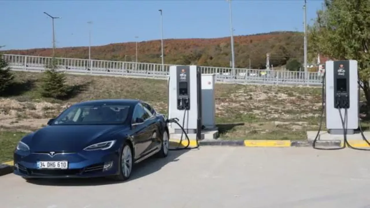 2023'te 81 ilde elektrikli araçlar için yüksek hızlı şarj istasyonları olacak