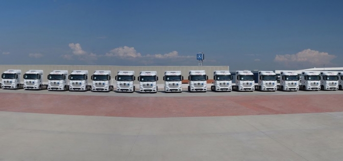 Hüner Grup 300 adet yerli üretim Actros aldı