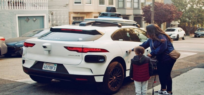 Waymo sürücüsüz taksi hizmetinin kapsamını genişlettiv