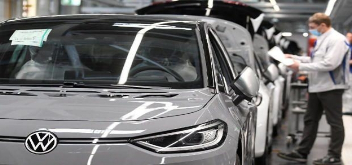 Almanya hem elektrikli hem dizel otomobilde lider