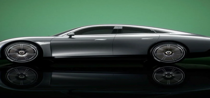 Mercedes-Benz yeni elektrikli modelini tanıttı: Tek şarjla 1000 kilometre menzil