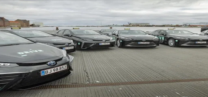 100 adet hidrojen yakıtlı Toyota Mirai, Kopenhag'da taksi hizmeti vermeye başladı
