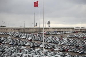 Avrupa otomobil pazarı ilk çeyrekte daraldı