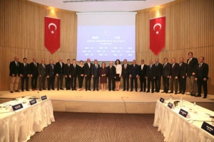 “Elektrikli ve otonom araç yatırımlarını Türkiye’ye çekmeliyiz”