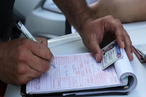 Trafik ve idari para cezası kesilenler dikkat! Yenilendi
