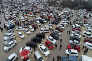 İkinci el oto pazarında fiyatlar yükseldi